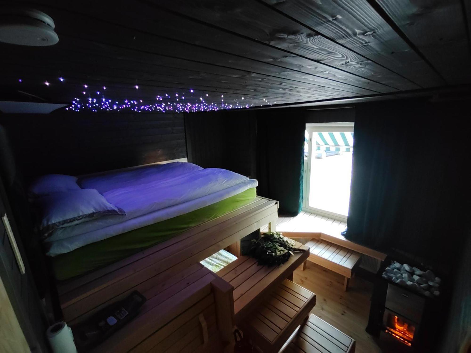 Relax & Recharge - A Unique Suite With A Touch Of Luxury - Hot Tub And Sauna Inspired Decor #Not A Real Sauna# Easy City Access - Direct Train 15 Min To City Helsínquia Exterior foto